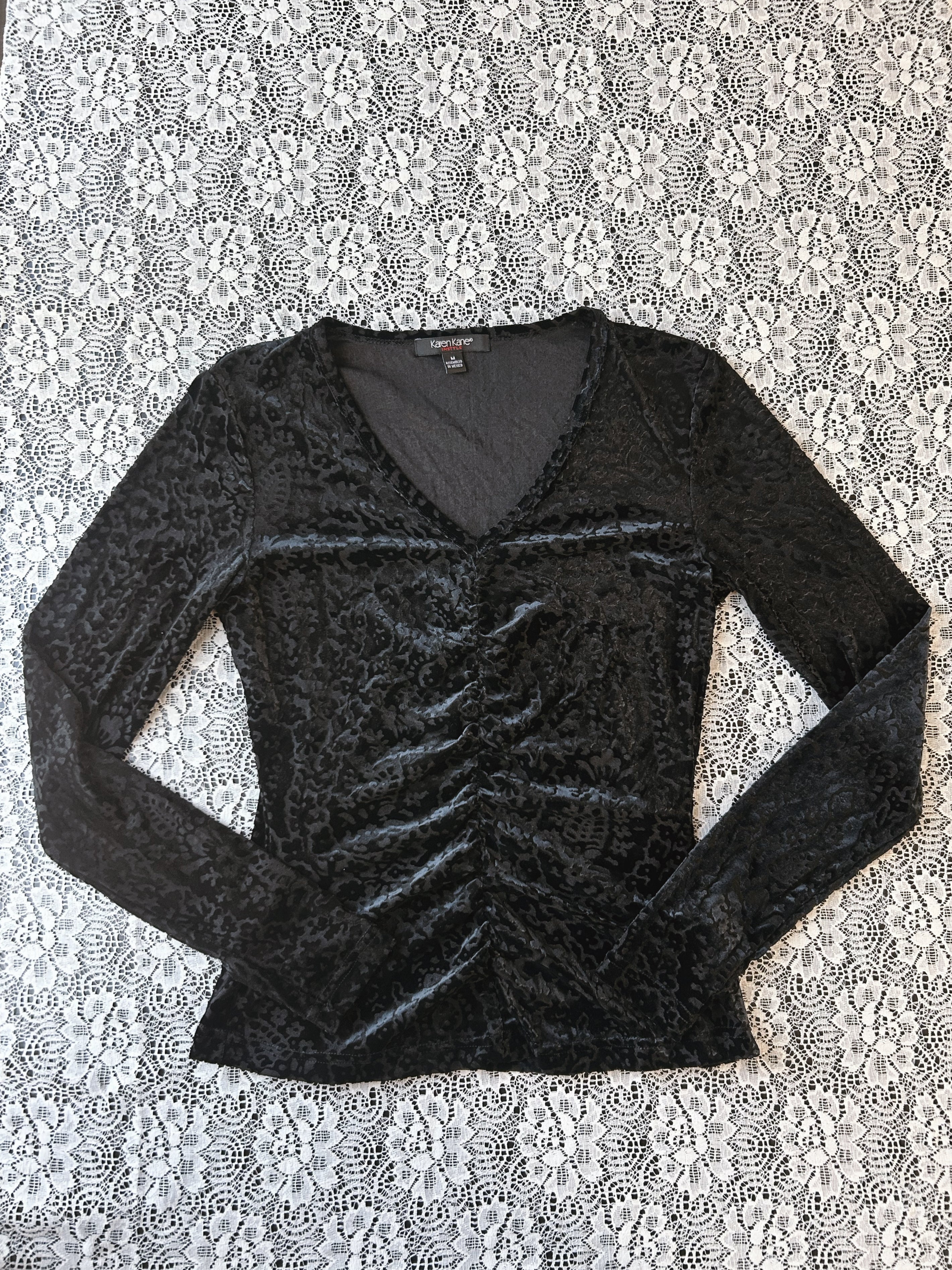(M) 00's V-Neck Jacquard Velvet Print Blouse