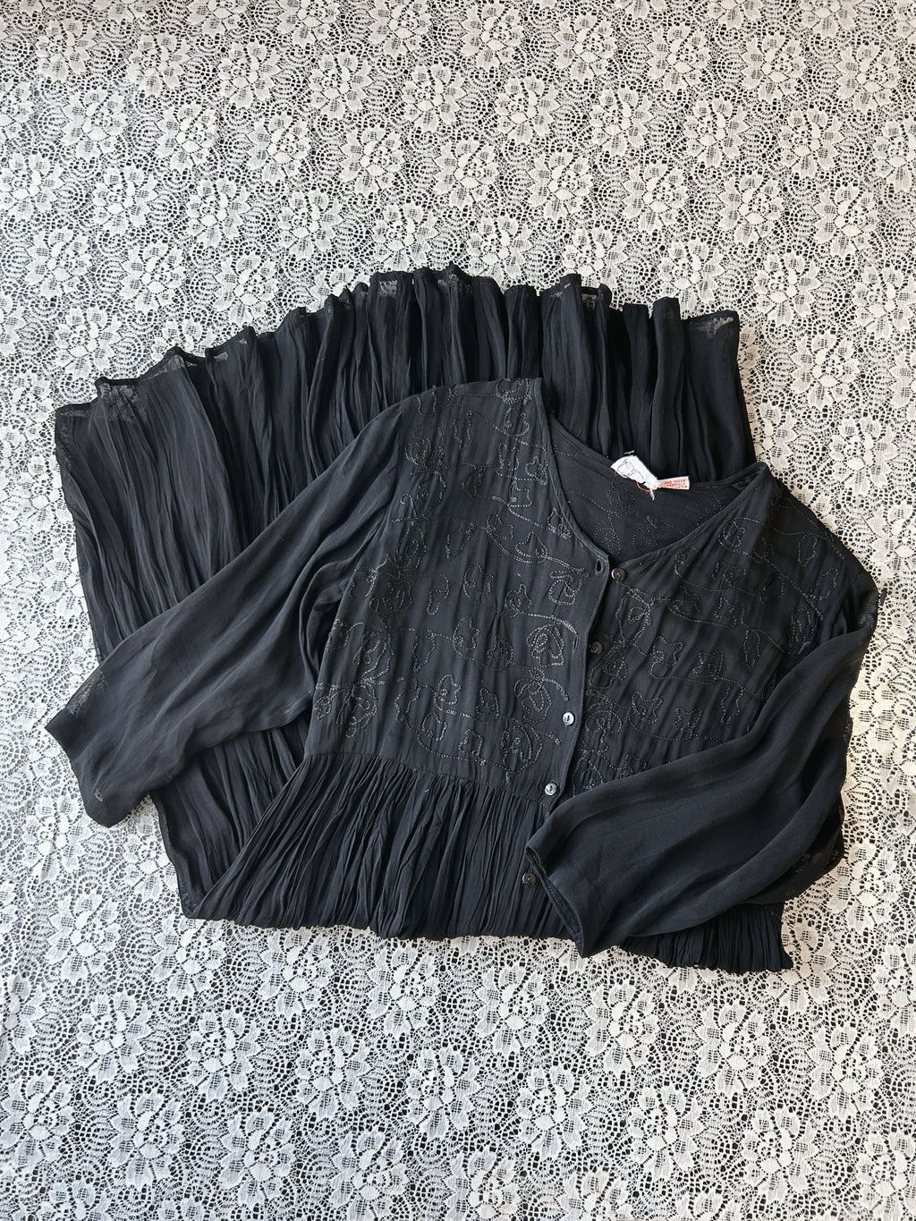 Vintage 90's Midi Dress W/ Embroidered Detail