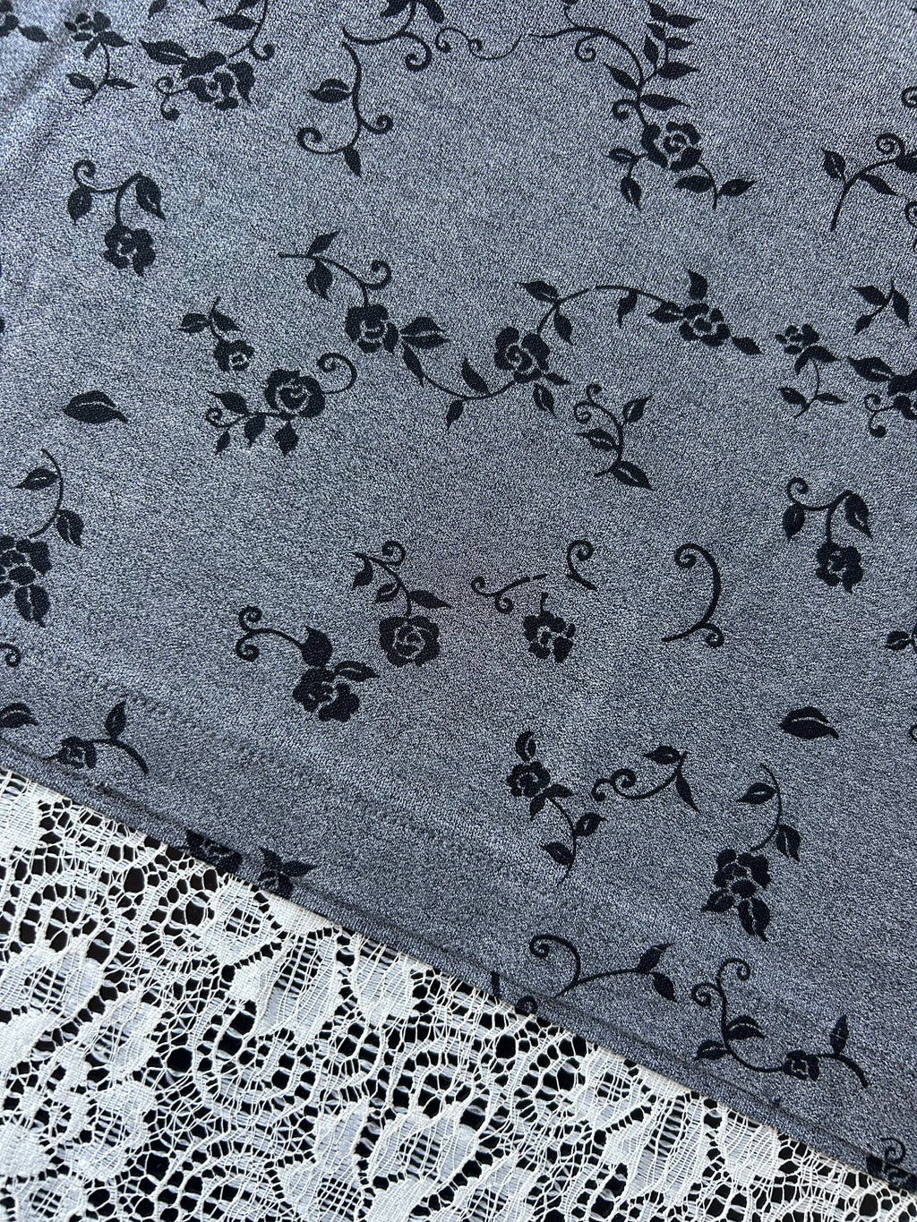 (M) Vintage 90's-00's Black Rose Print Tank Top
