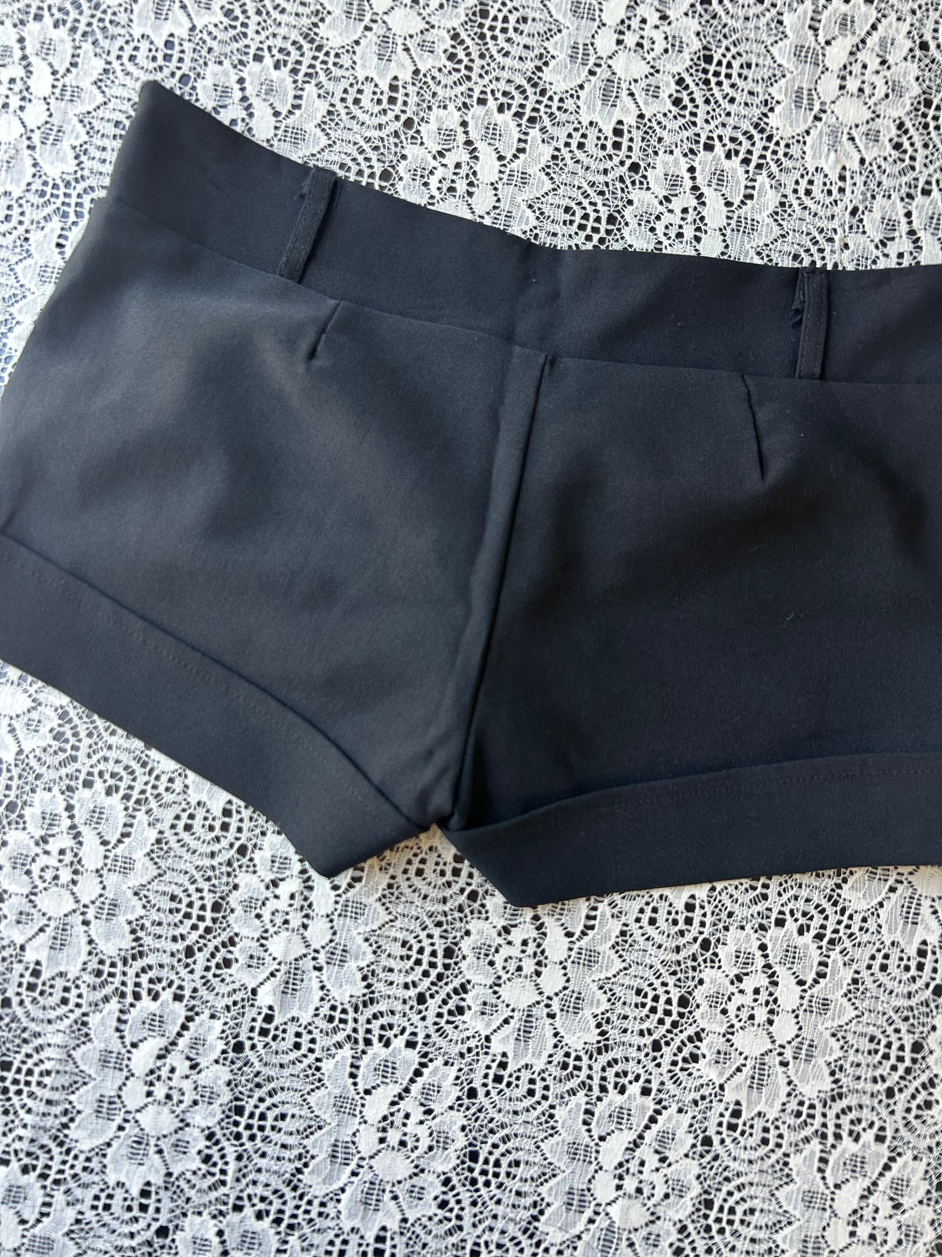 (XS) Vintage 00's Low Rise Micro Shorts