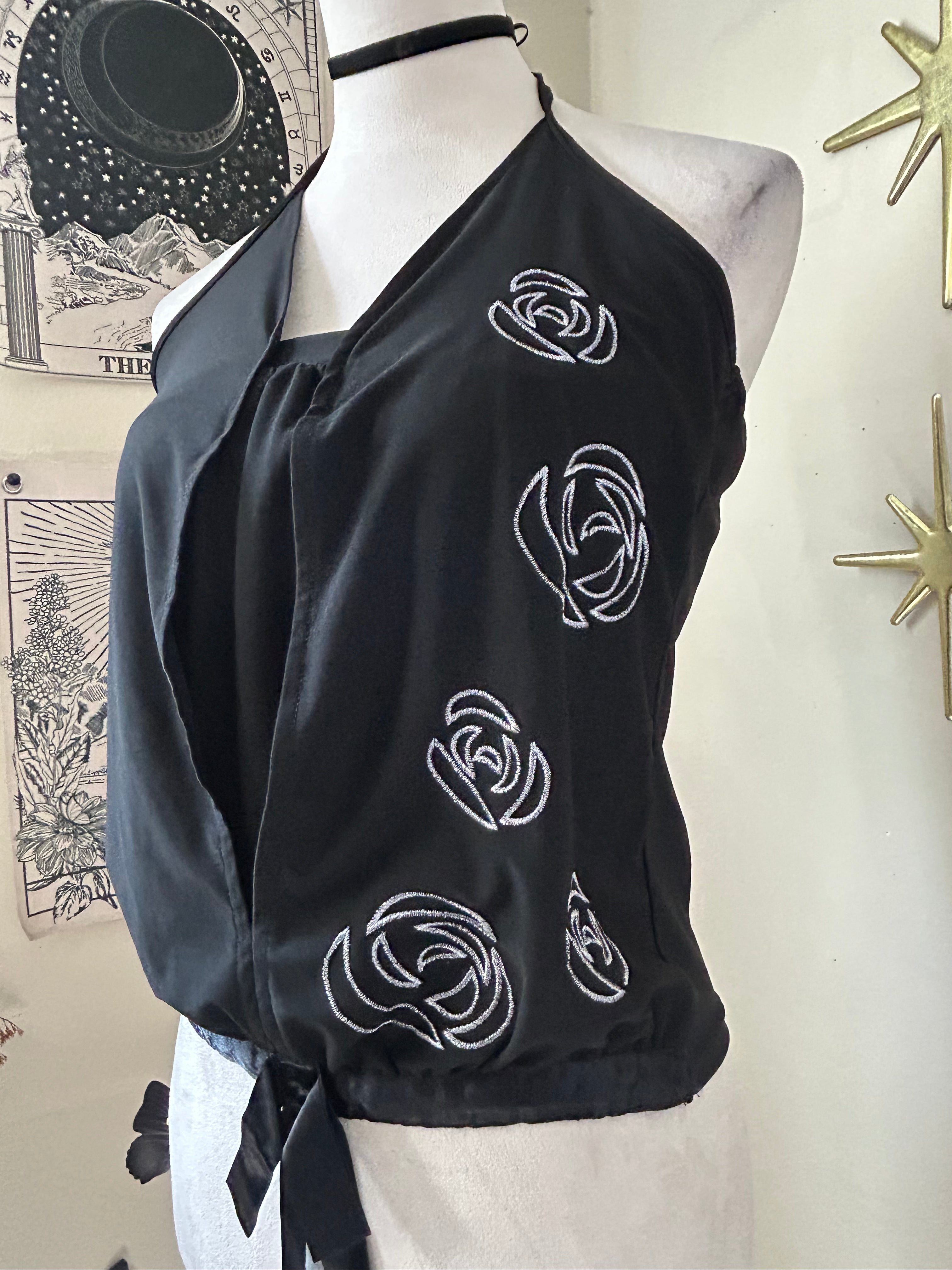 (M) Vintage 00's  Rose Embroidery Halter Top