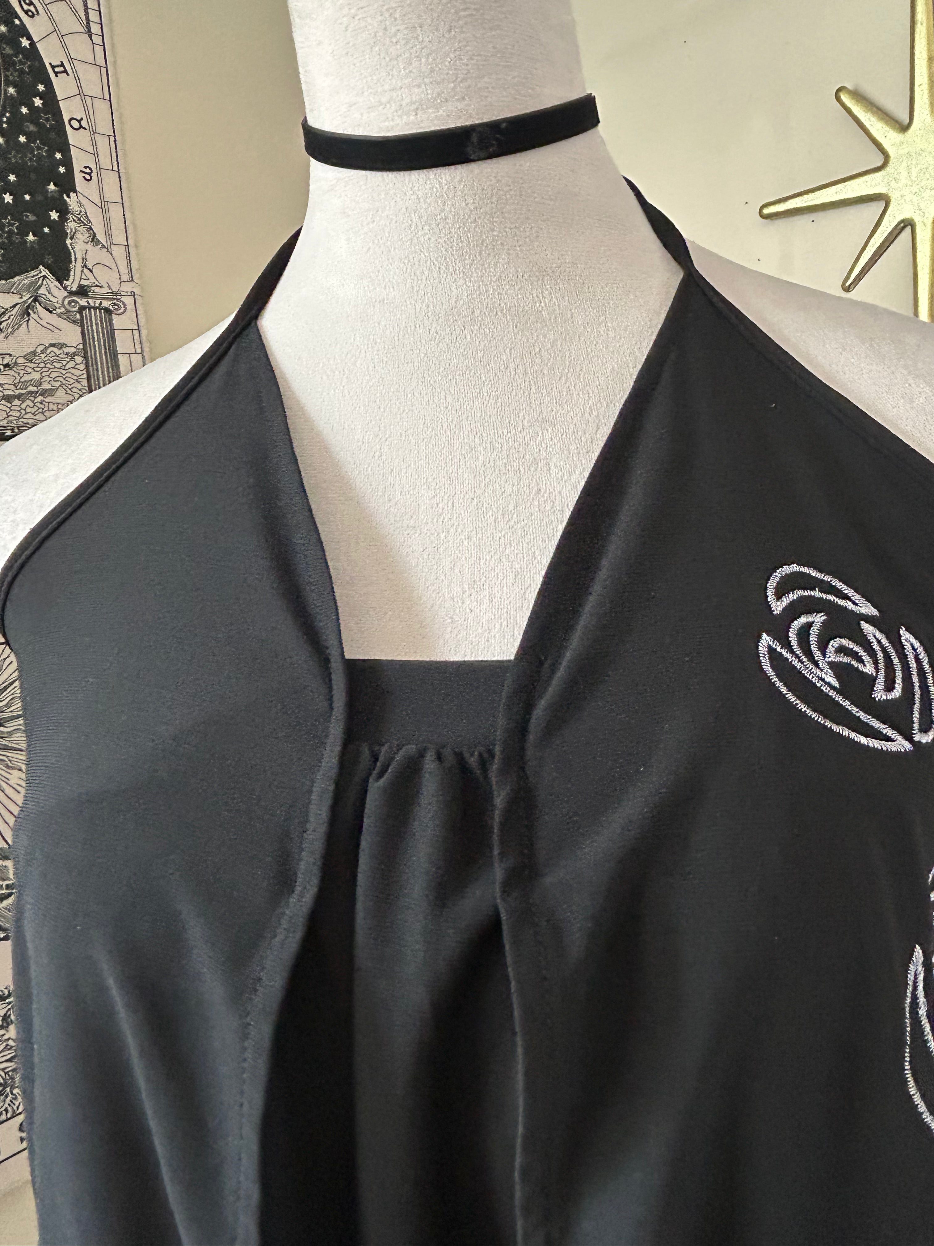 (M) Vintage 00's  Rose Embroidery Halter Top