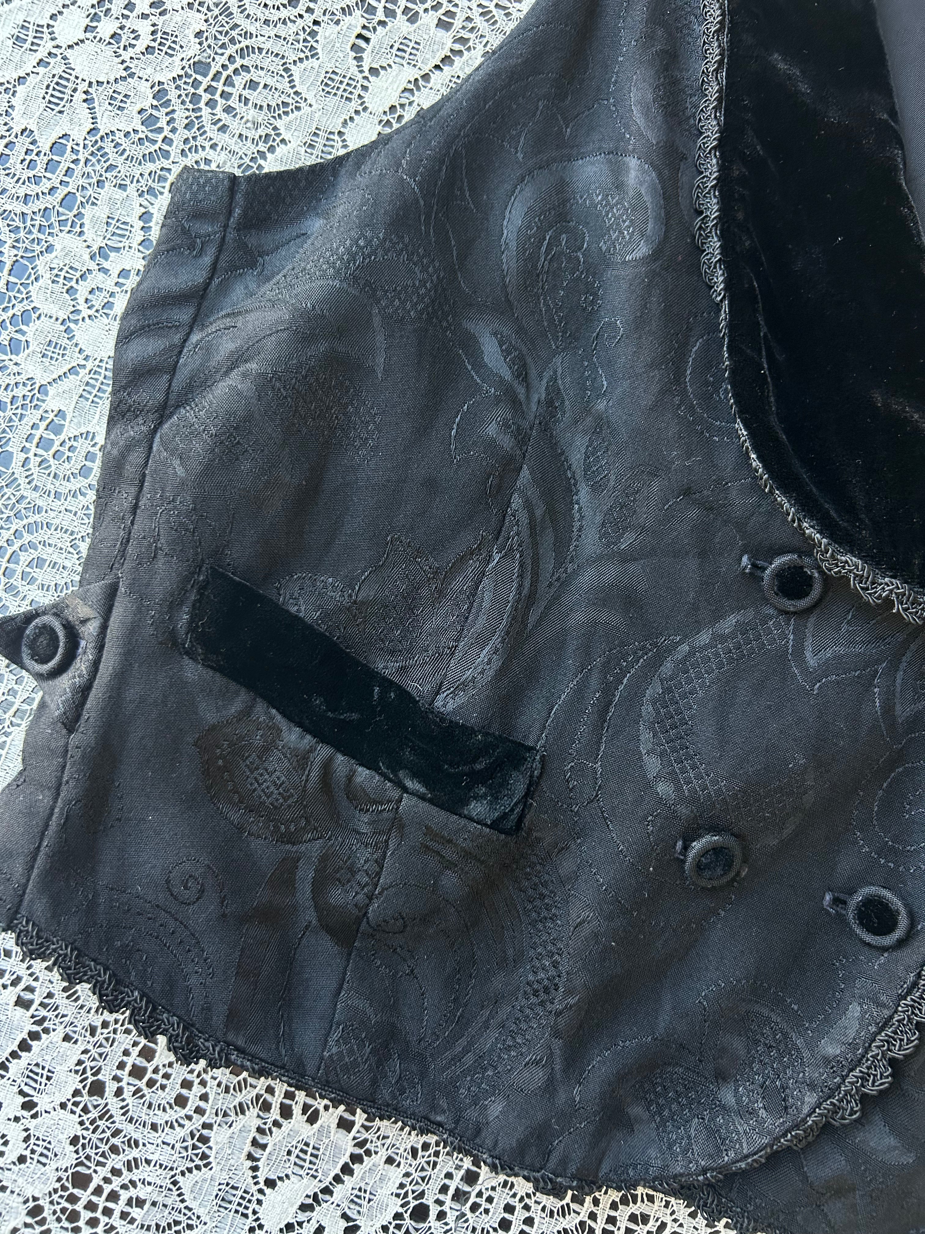 (M) Vintage 90's-00's Crop Vest