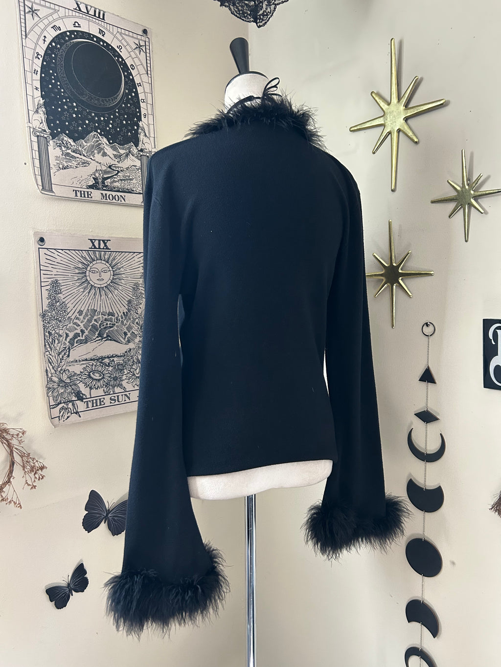 (L) Y2K Feather Trim Flare Long Sleeve Top