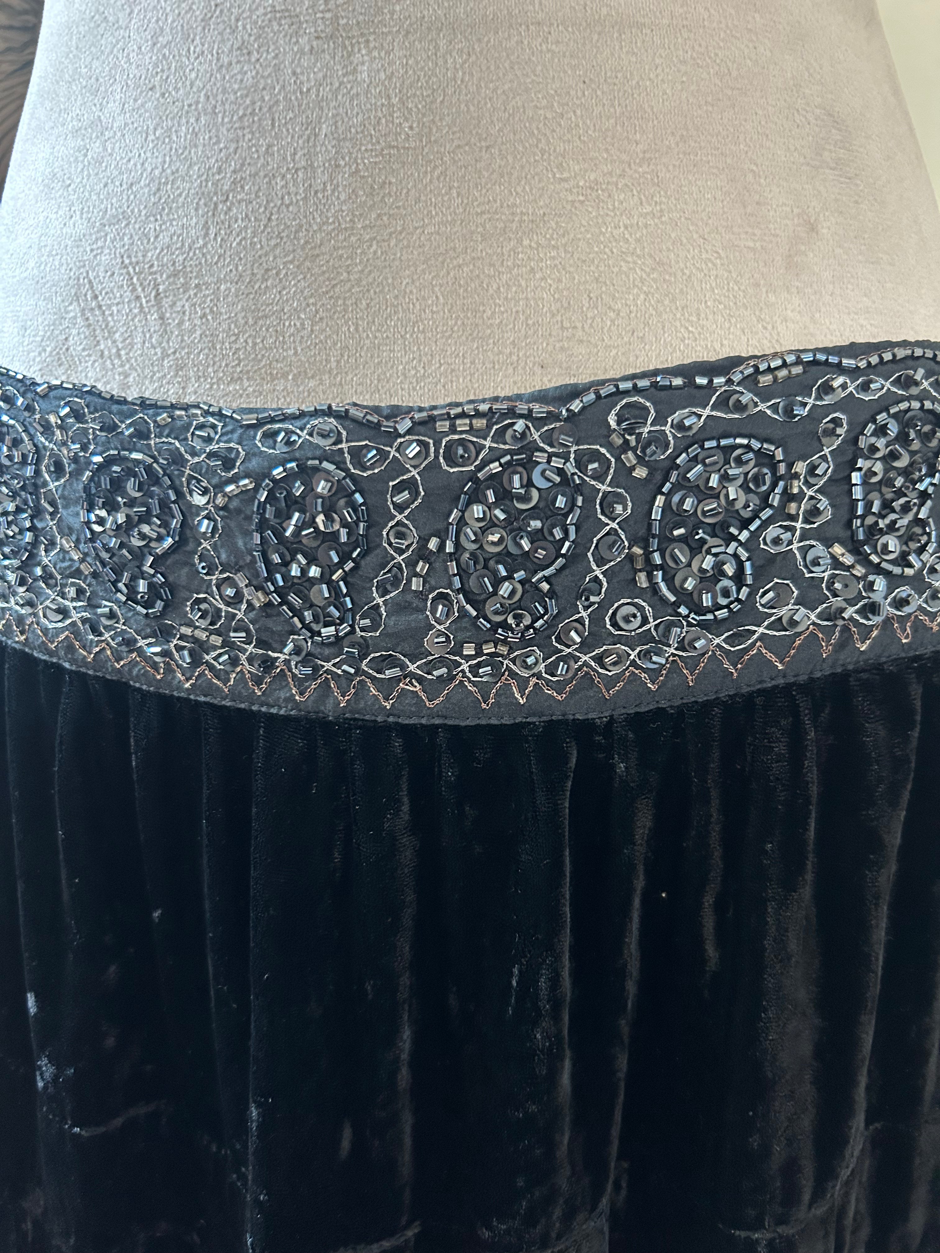 (S) Vintage 00's Deadstock Fairy Black Tiered Low-rise Maxi Skirt
