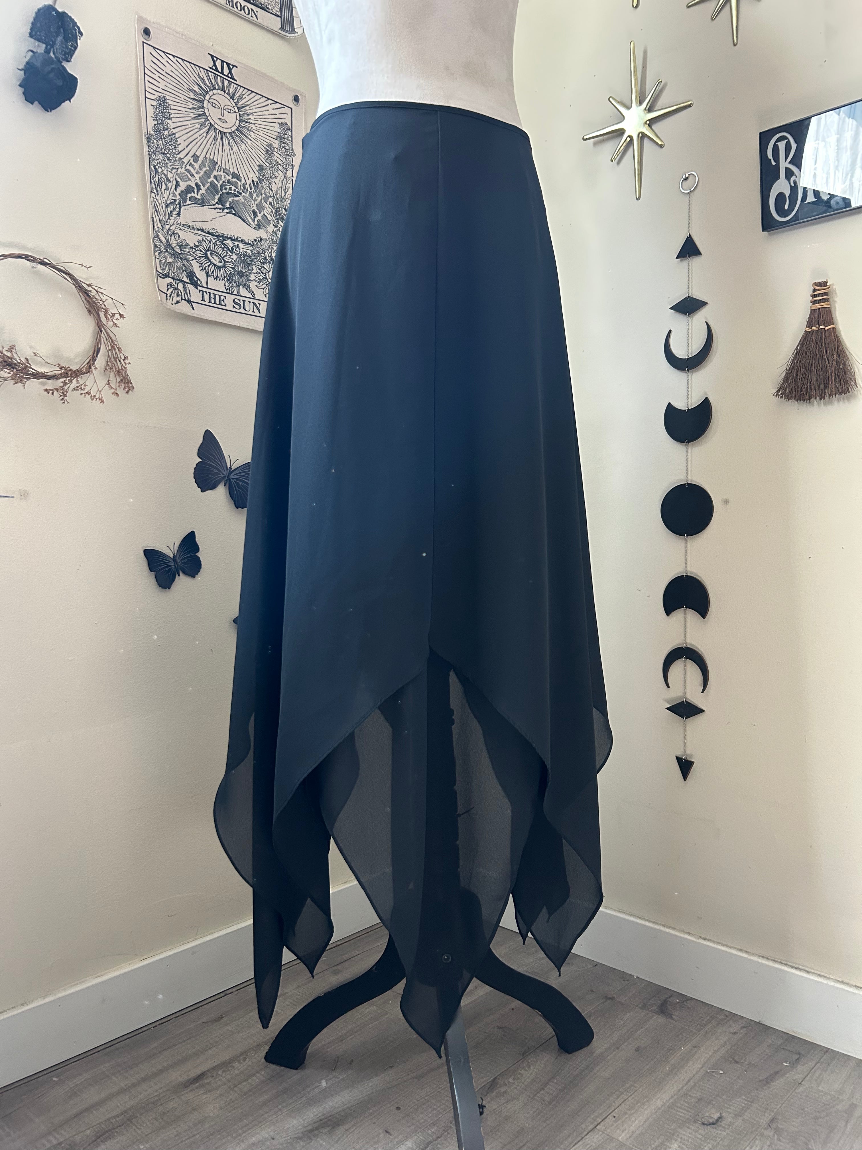 (S) Vintage 90's-00's Fairy Black Maxi Skirt