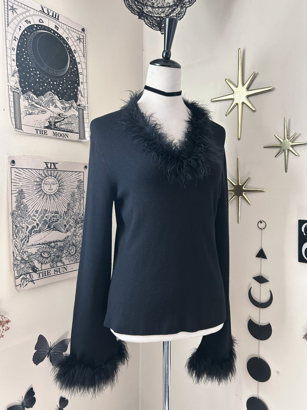 (L) Y2K Feather Trim Flare Long Sleeve Top