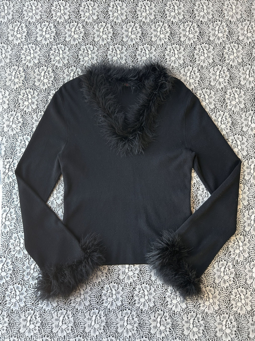 (L) Y2K Feather Trim Flare Long Sleeve Top
