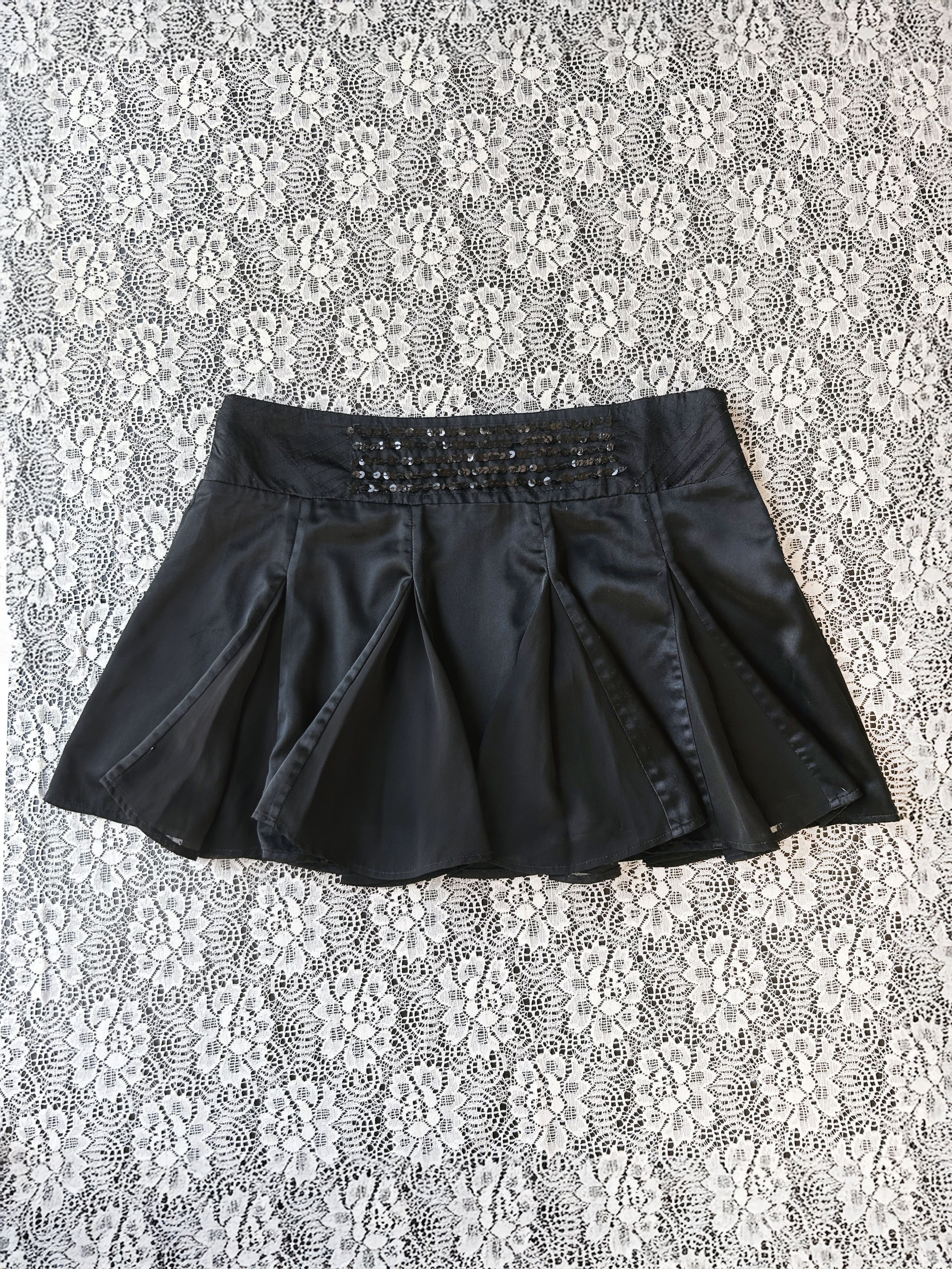 (S/M) Y2K Satin Pleated Mini Skirt