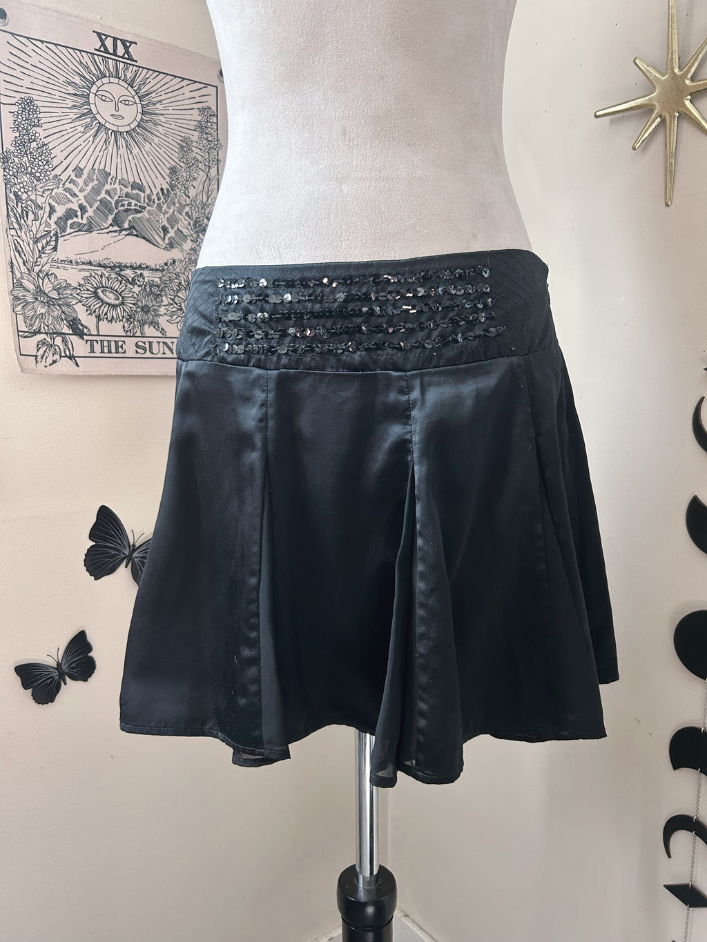 (S/M) Y2K Satin Pleated Mini Skirt
