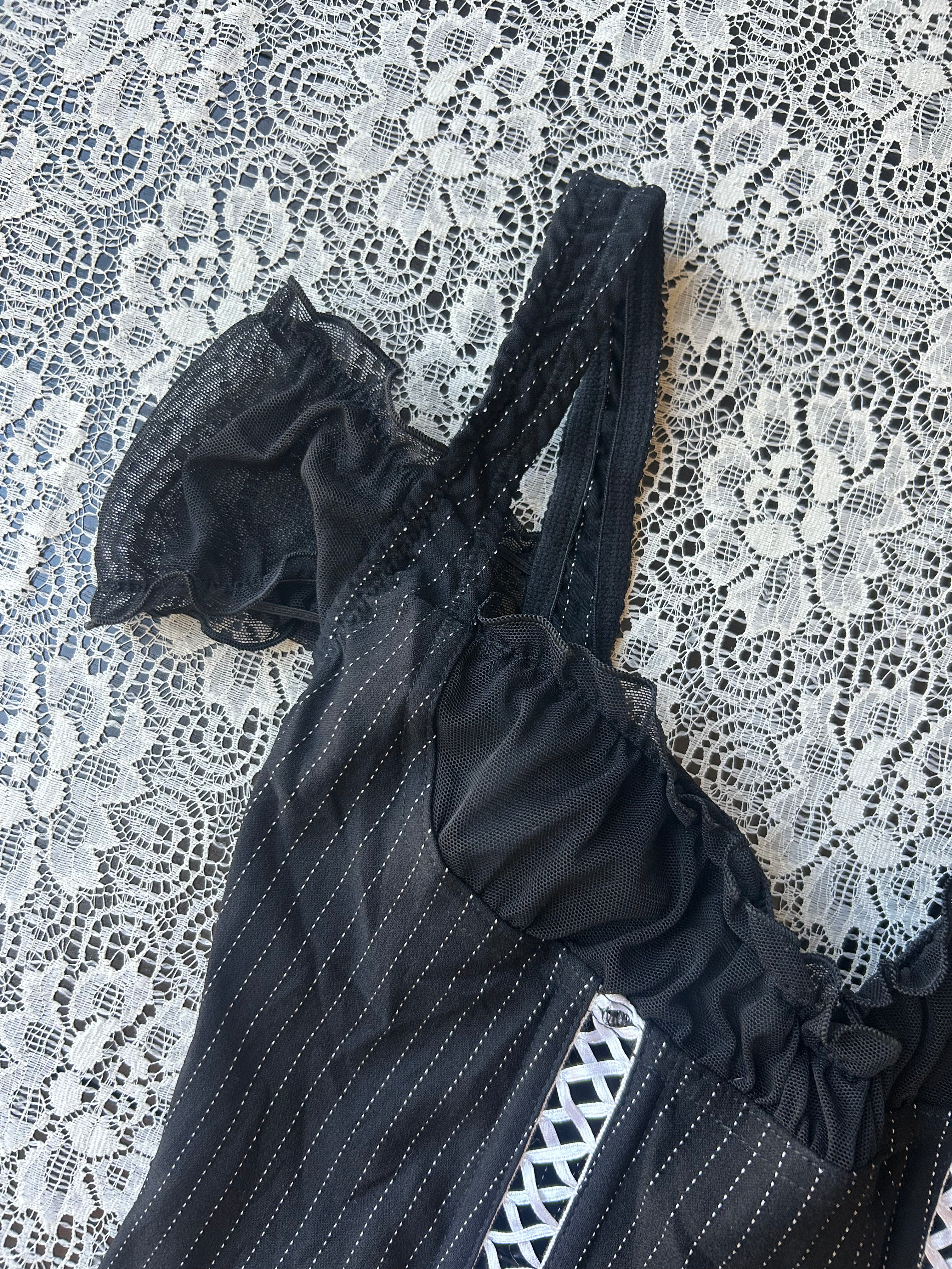 (M) Fredericks's of Hollywood Milkmaid Corset