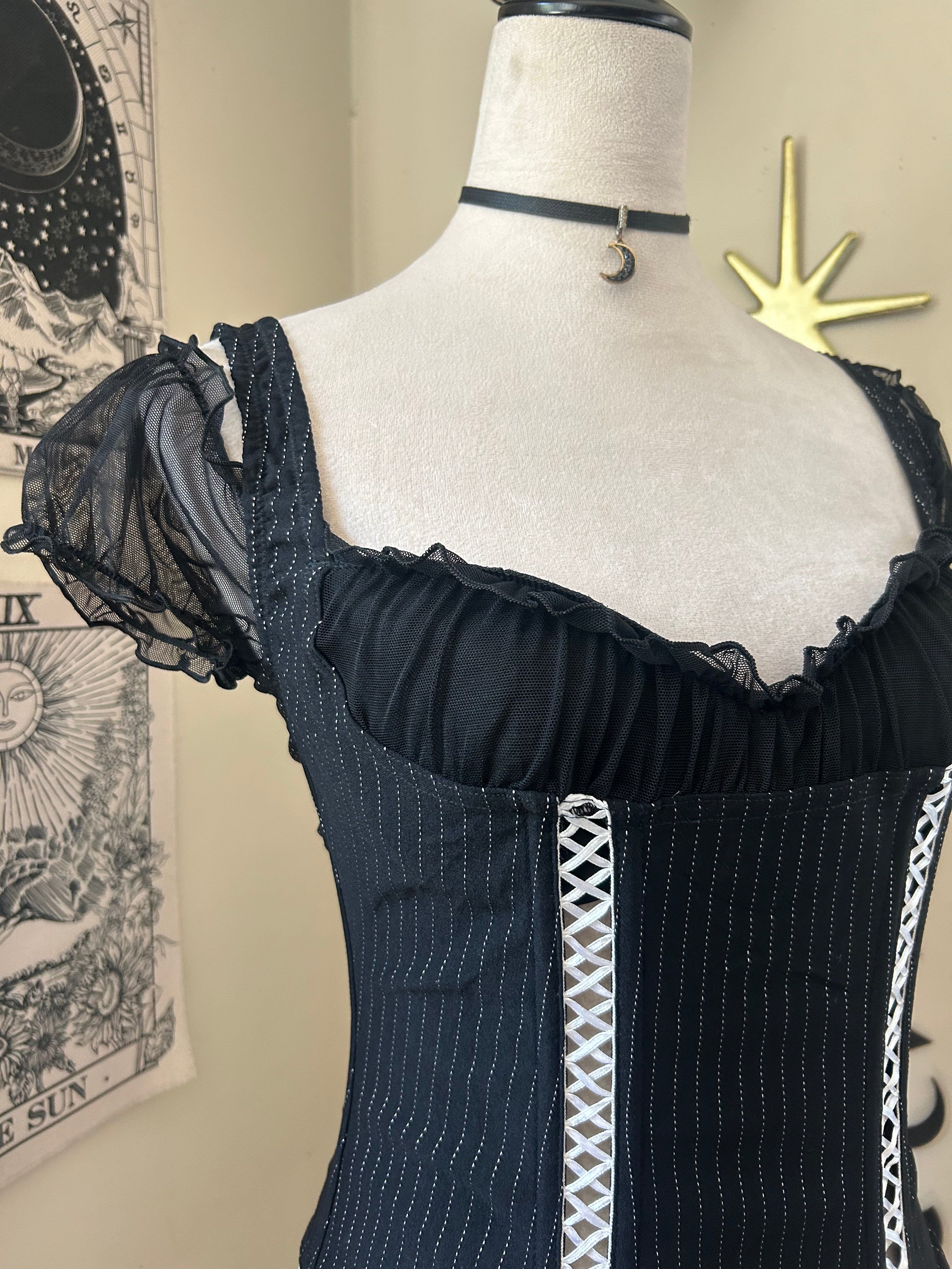 (M) Fredericks's of Hollywood Milkmaid Corset