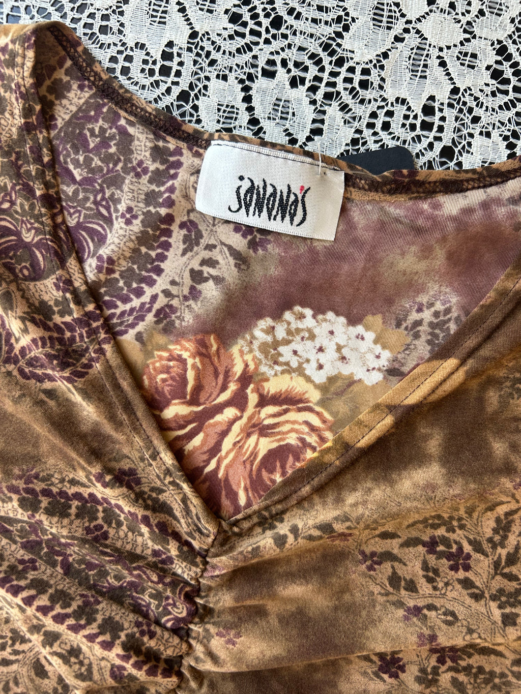 (M/L) Floral & Paisley Print Brown Top