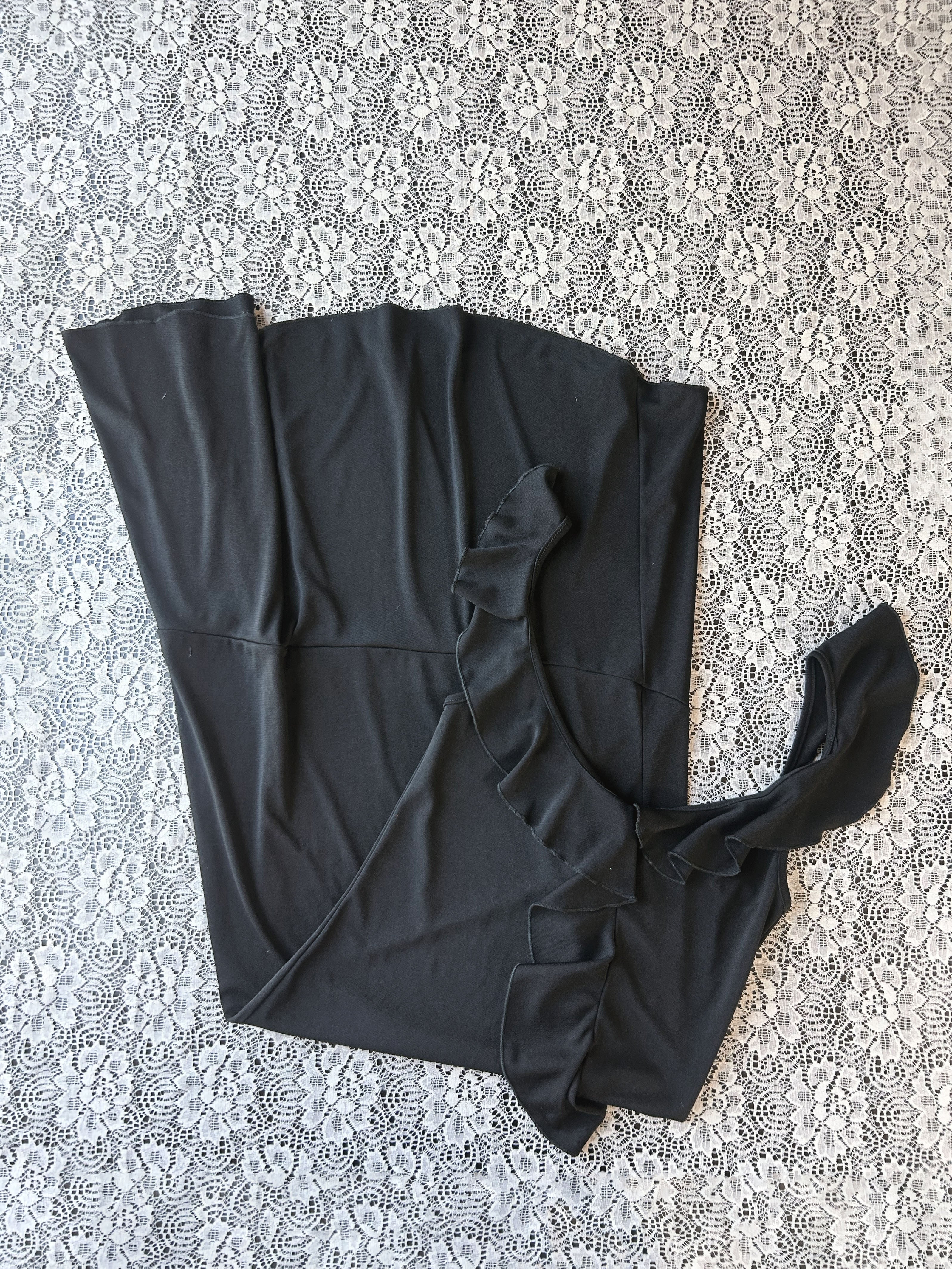 (S/M) Vintage 00's Black Asymmetrical Midi Dress
