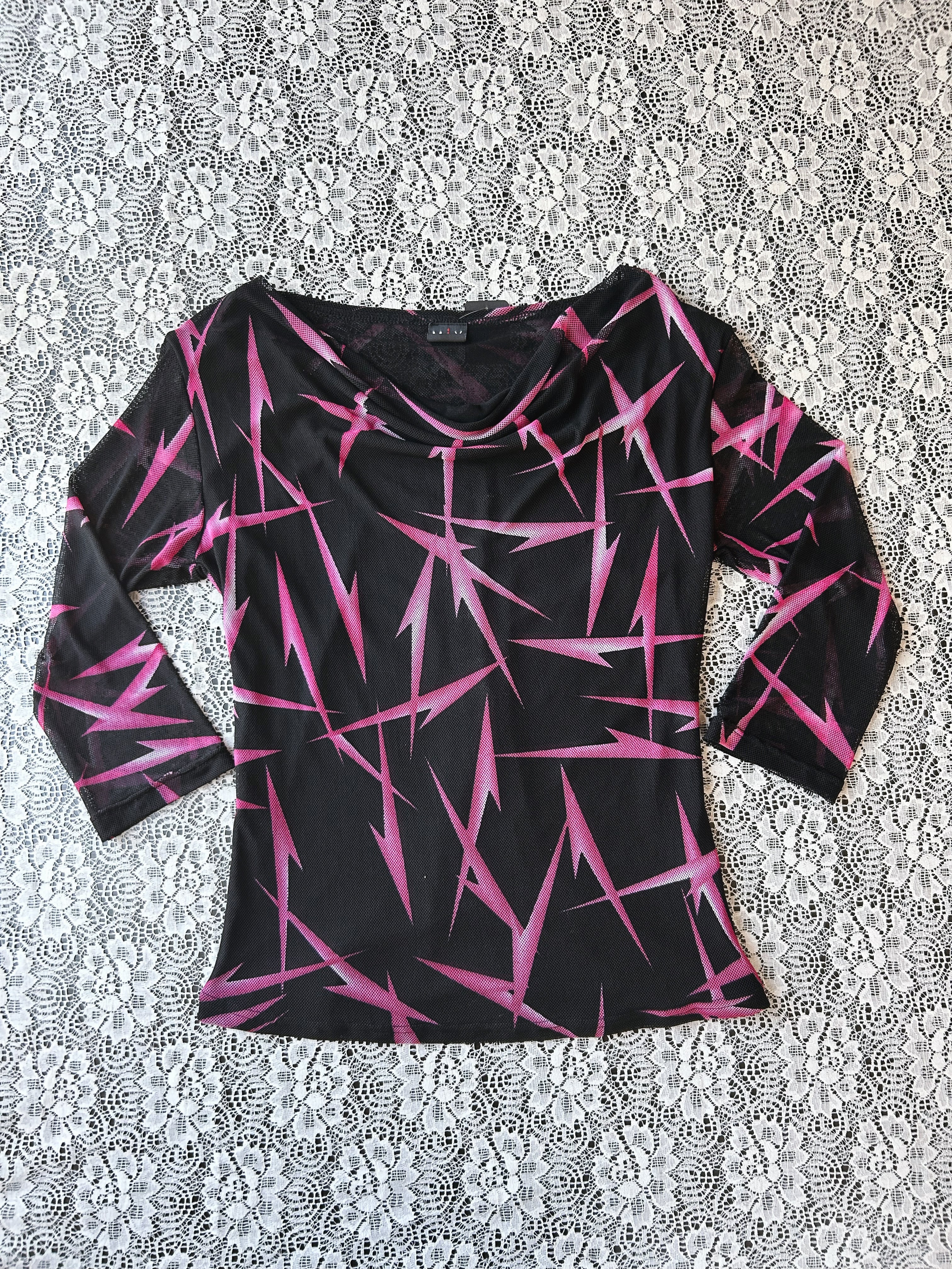 (M/L) 00's Mesh Top w/ Lightning Print
