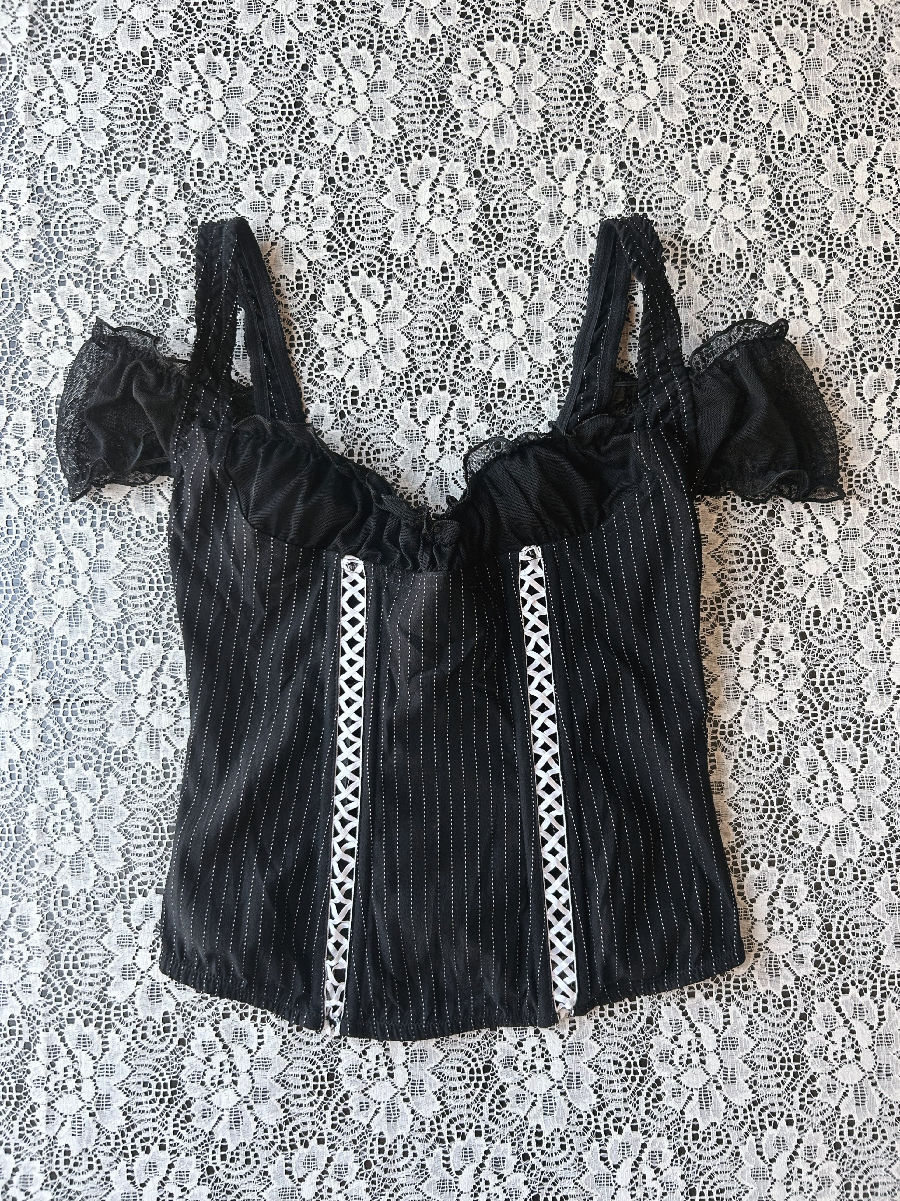 (M) Fredericks's of Hollywood Milkmaid Corset