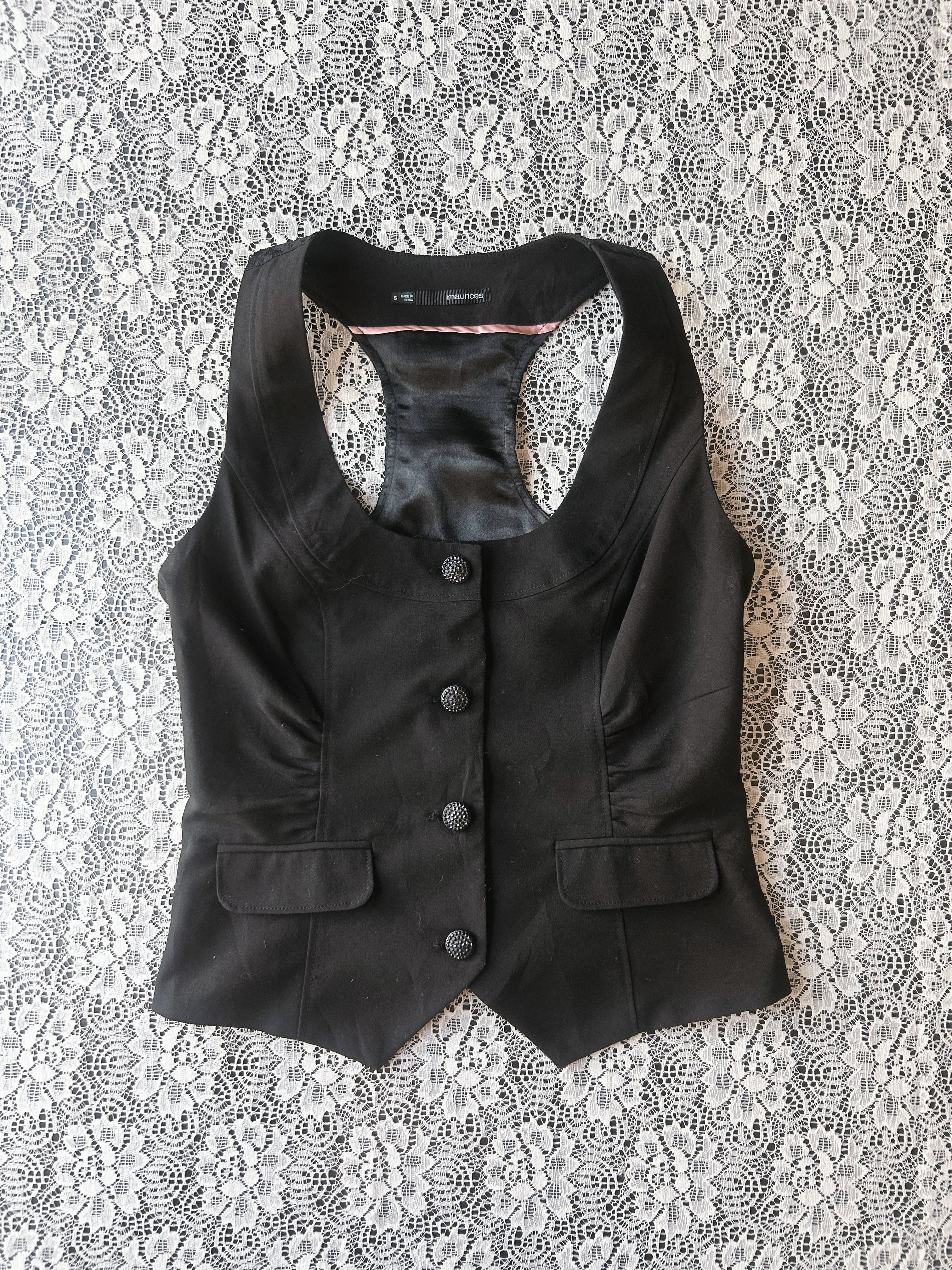 (S) 00's Round Neck Button Vest