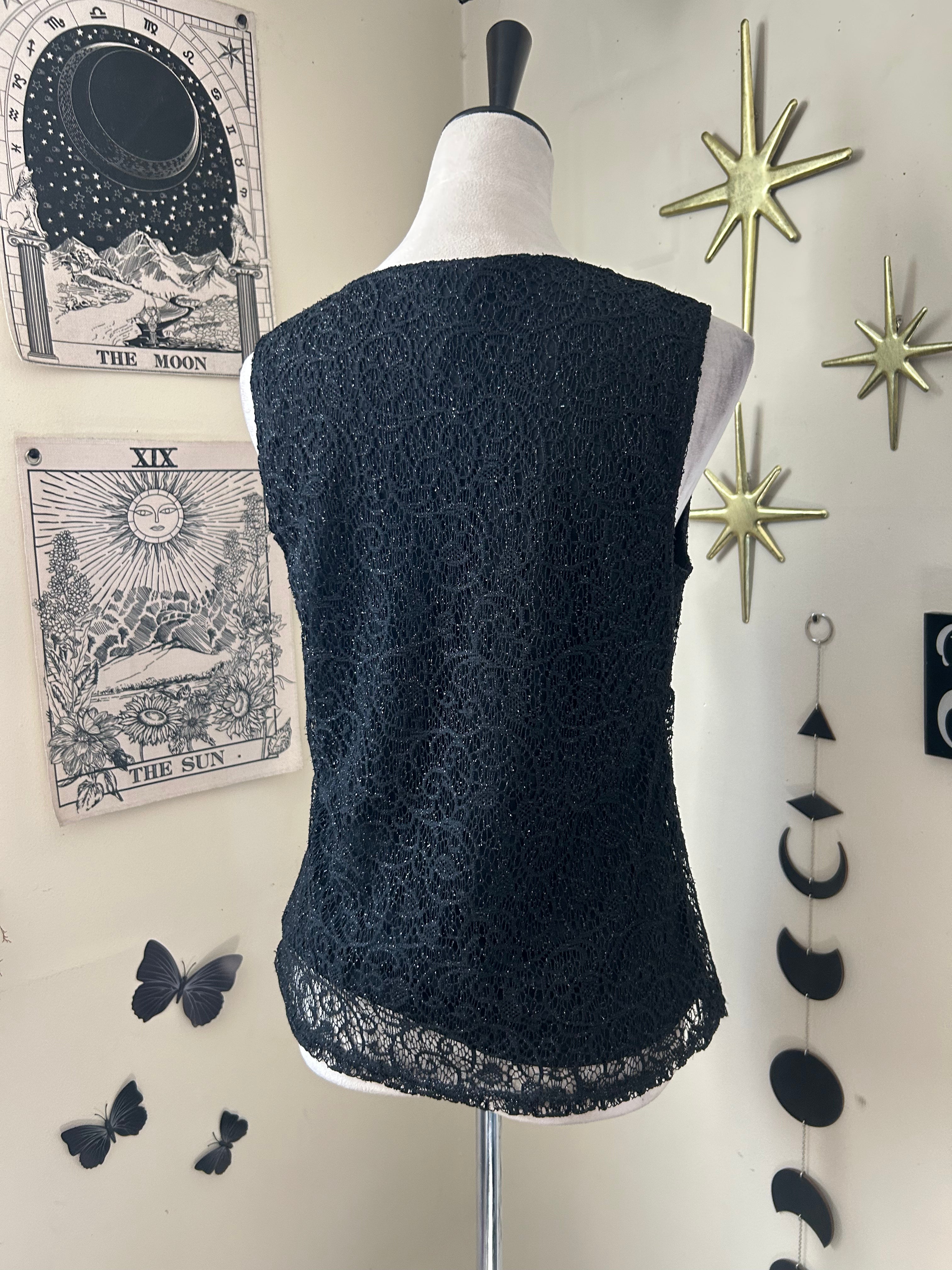 (S) 00's V-Neck Lace Top