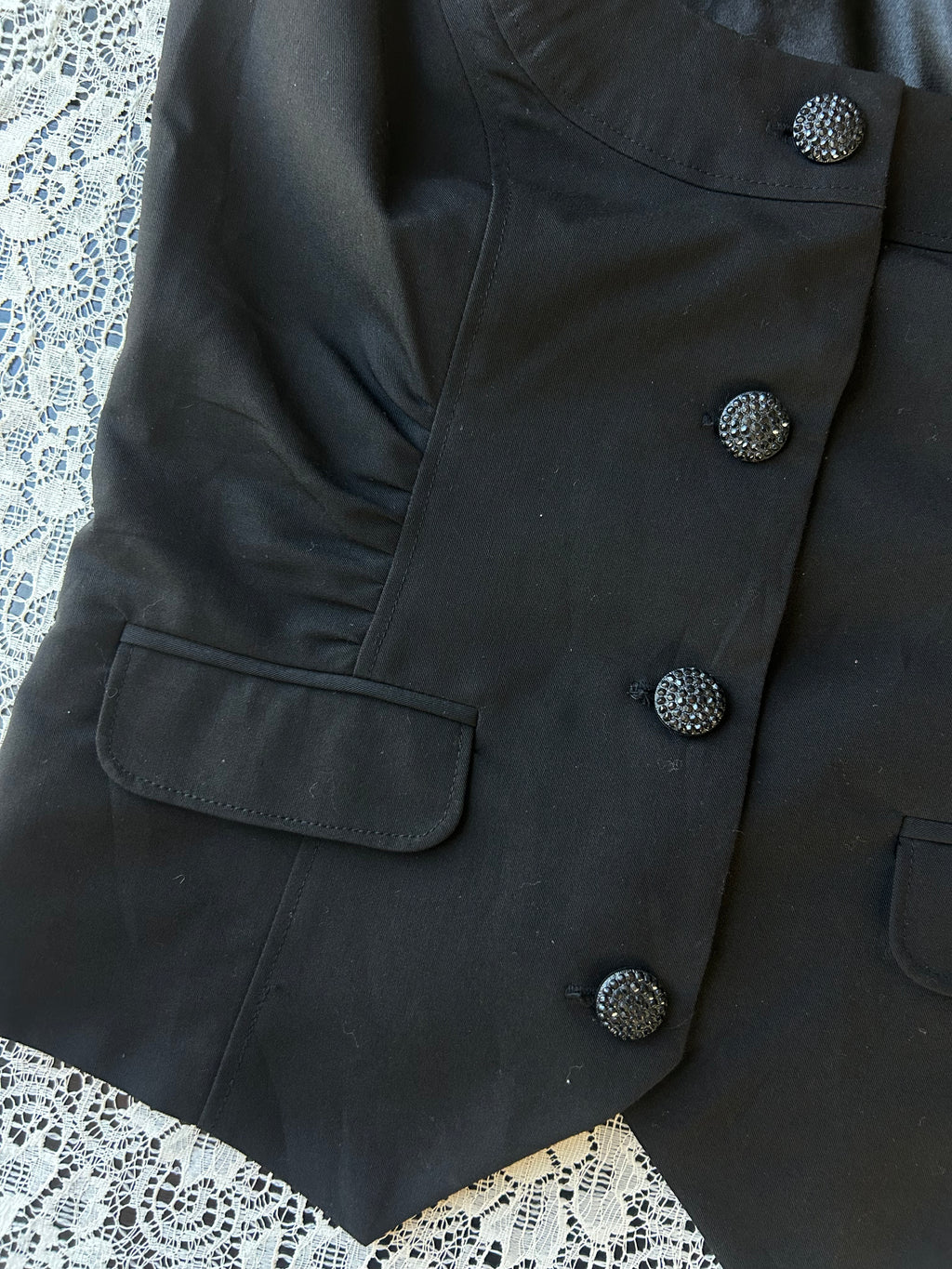 (S) 00's Round Neck Button Vest