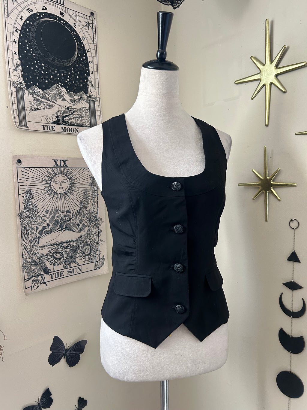 (S) 00's Round Neck Button Vest