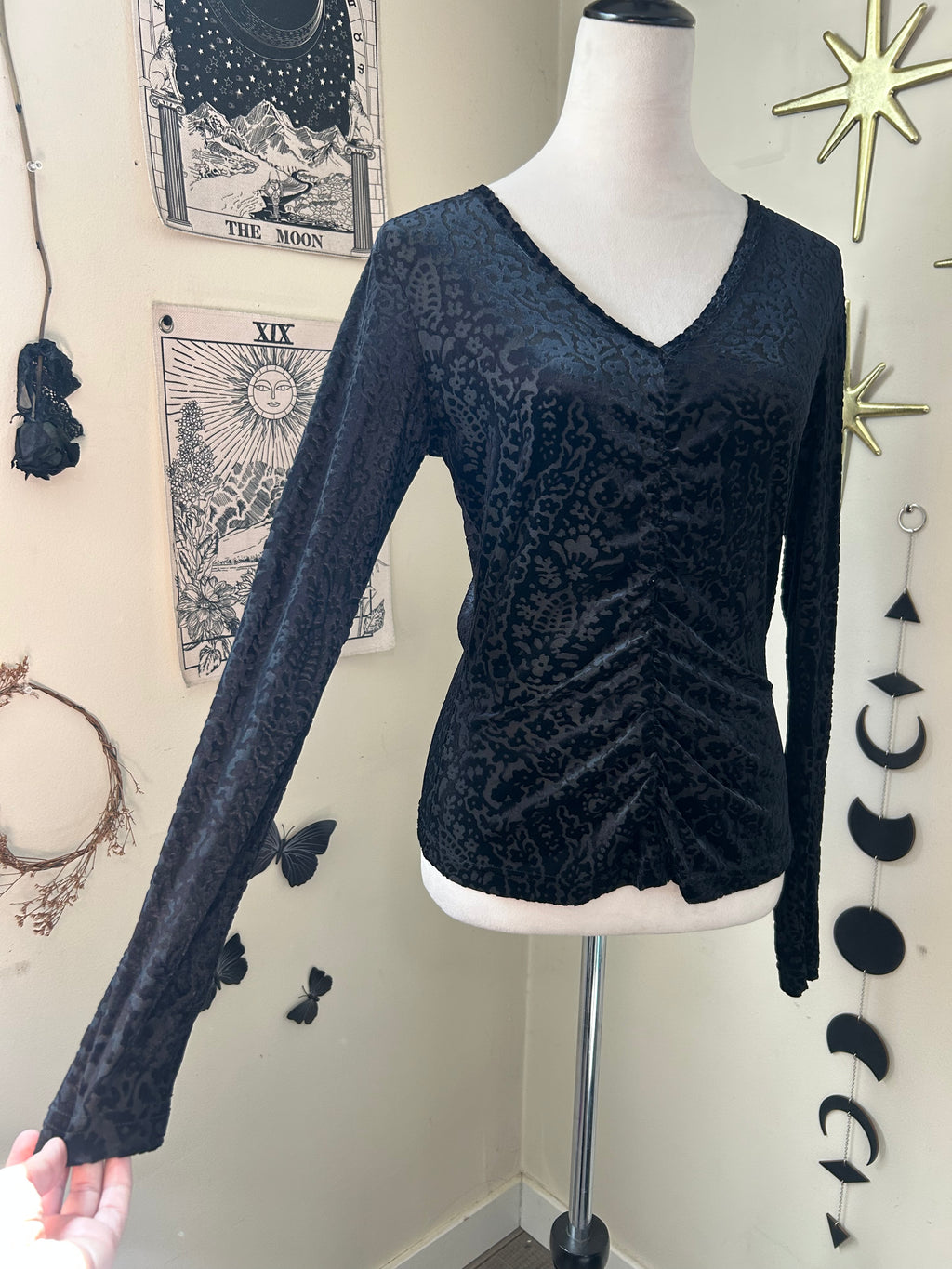 (M) 00's V-Neck Jacquard Velvet Print Blouse