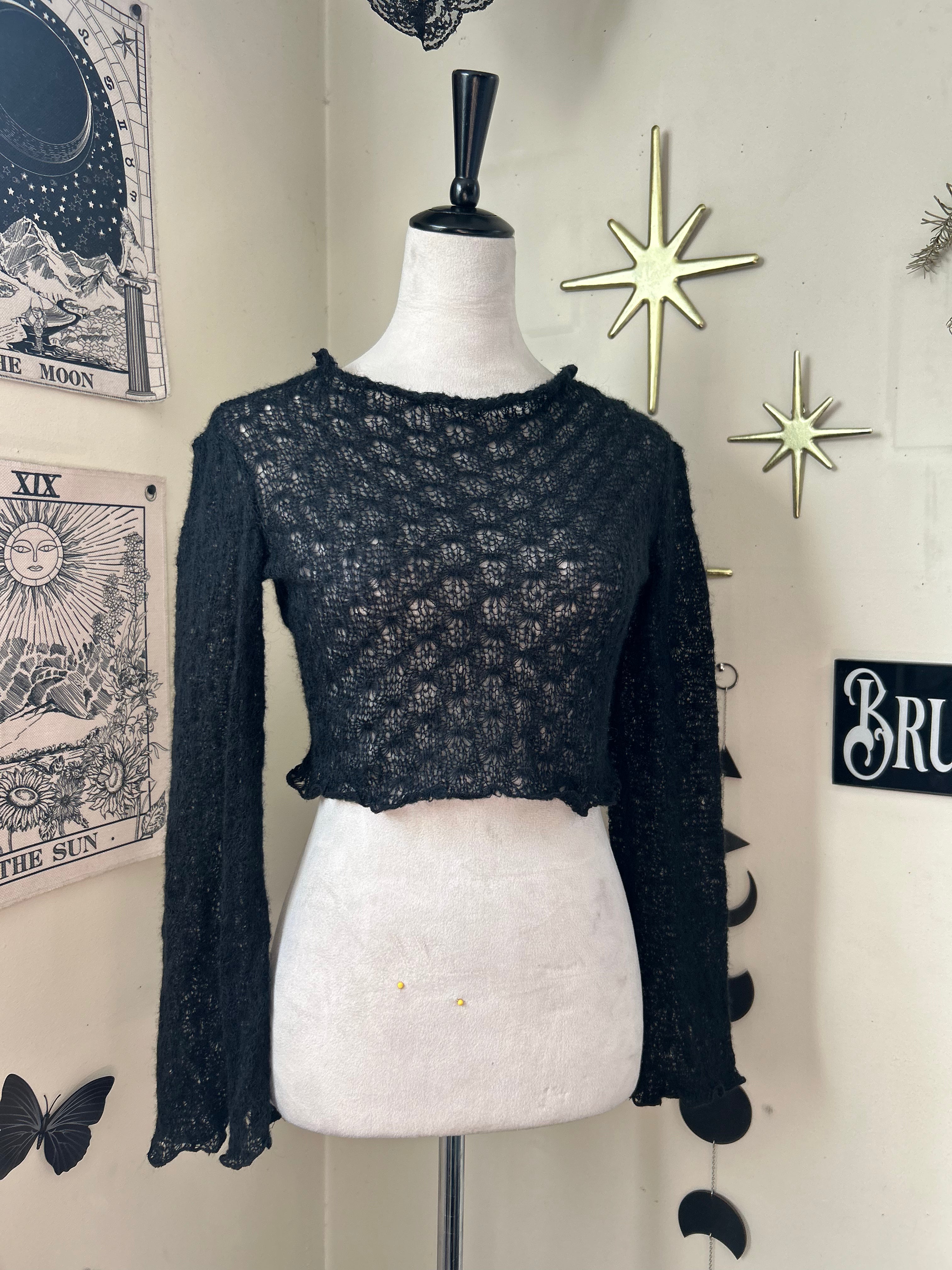 (M) Vintage 00's Knit Crop Flare Sleeves Top