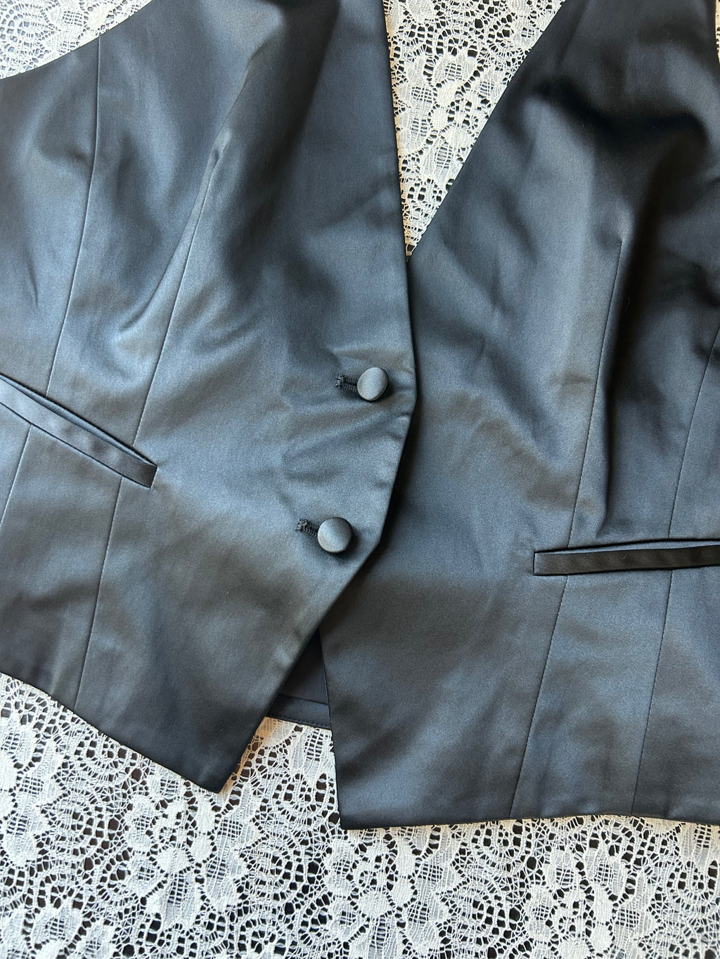 (XL/1X) Y2K Satin Crop Vest