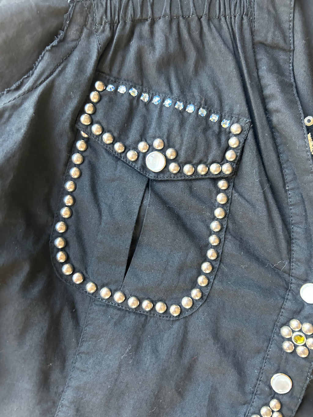 (M) Vintage 00's Western Style Embroidered Blouse