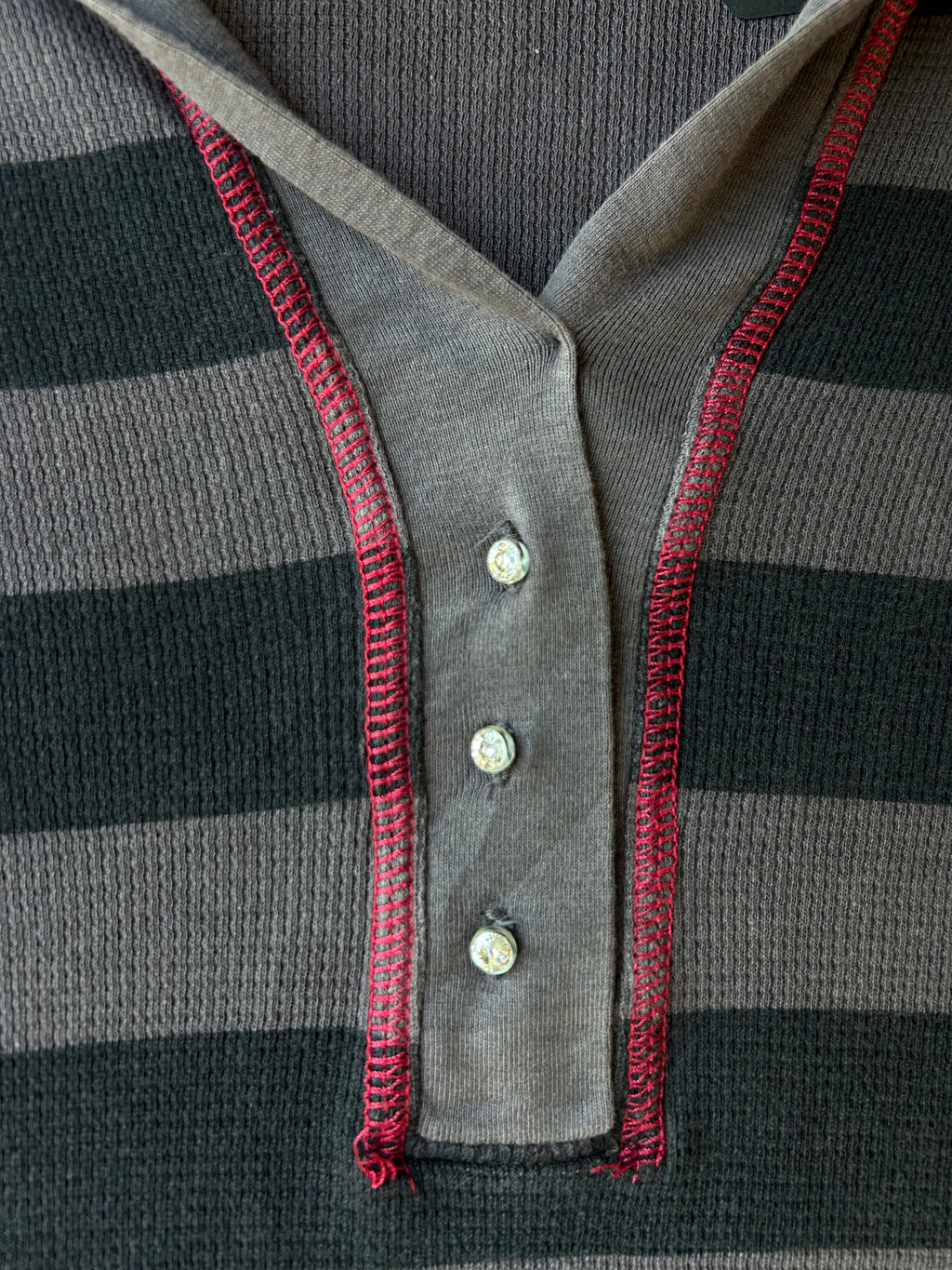 (M) Vintage 00's Hooded Long Sleeve Blouse