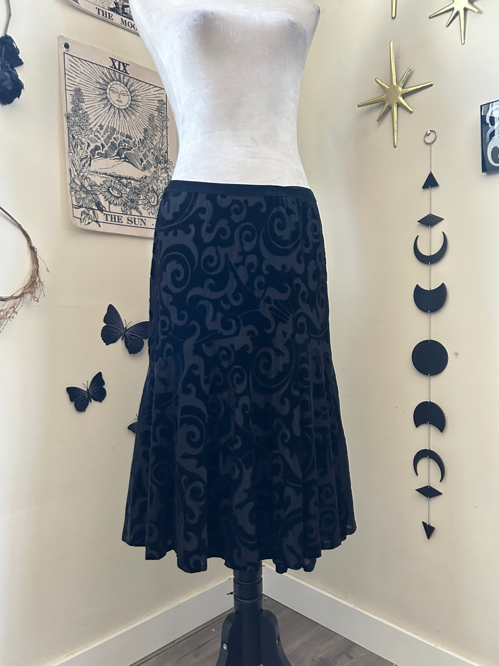 (M/L) Vintage 00's  Midi Skirt