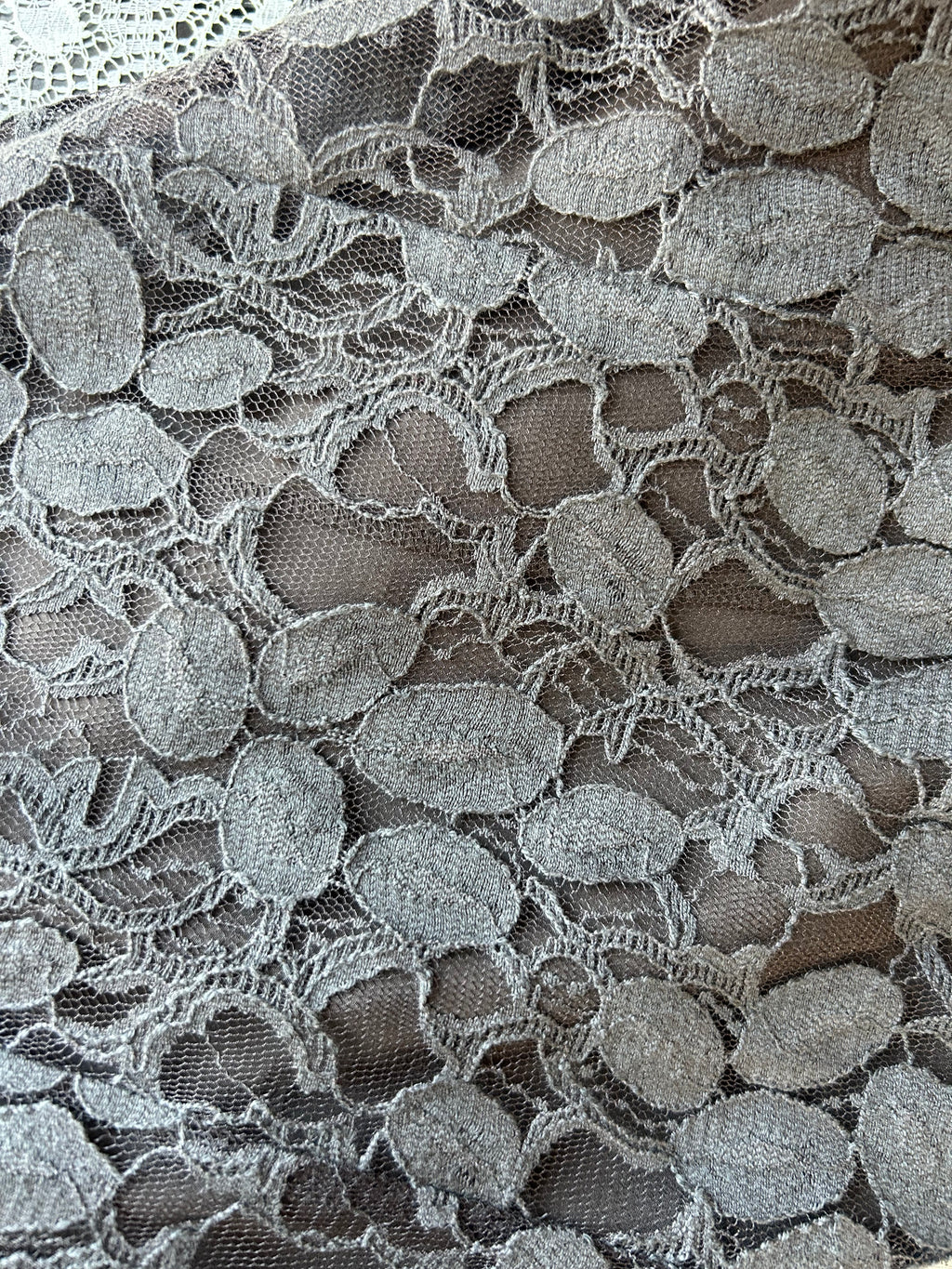 (L) Maxi Taupe Lace Skirt