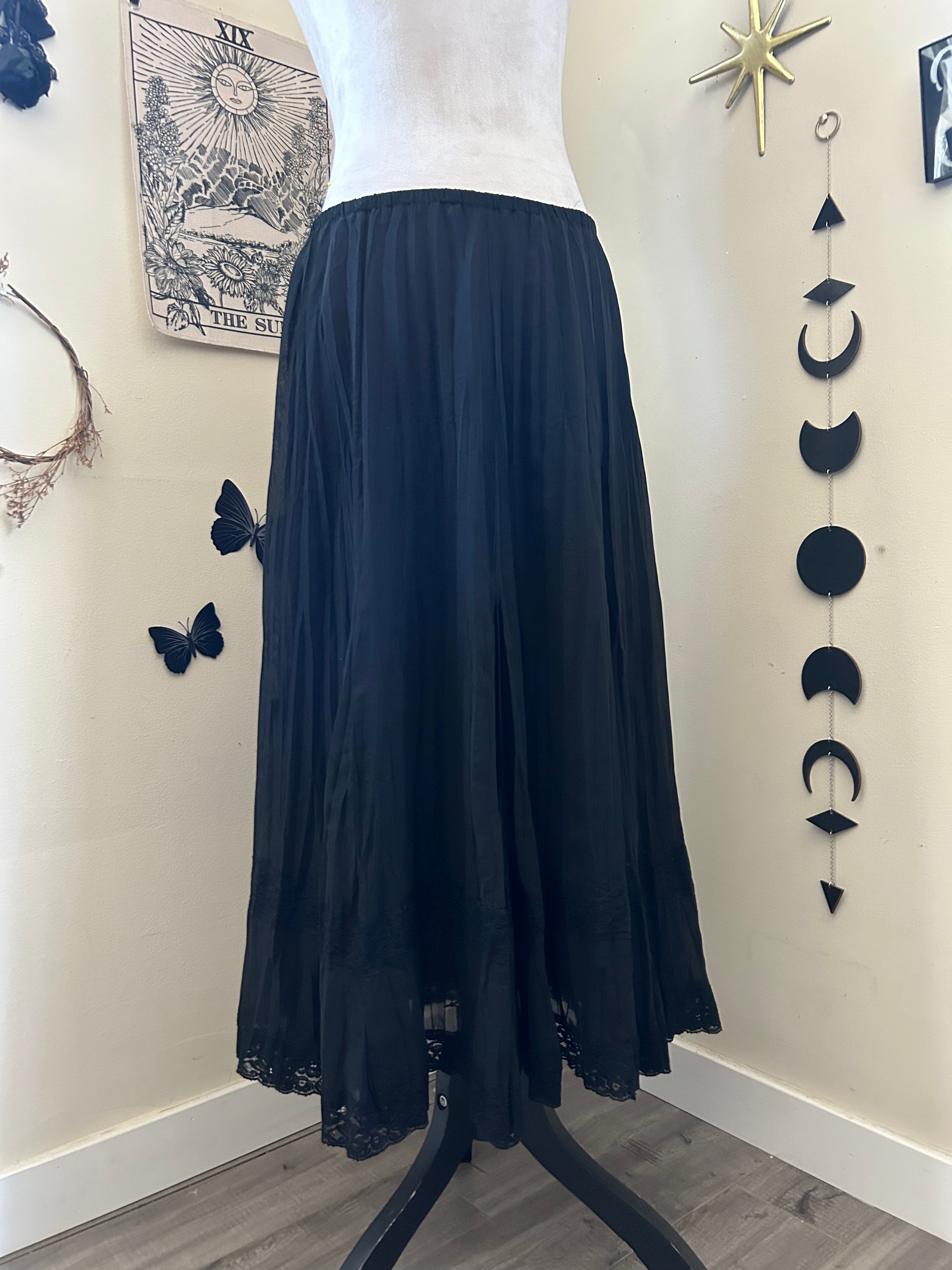 (S/M) Y2K Tiered Maxi Skirt