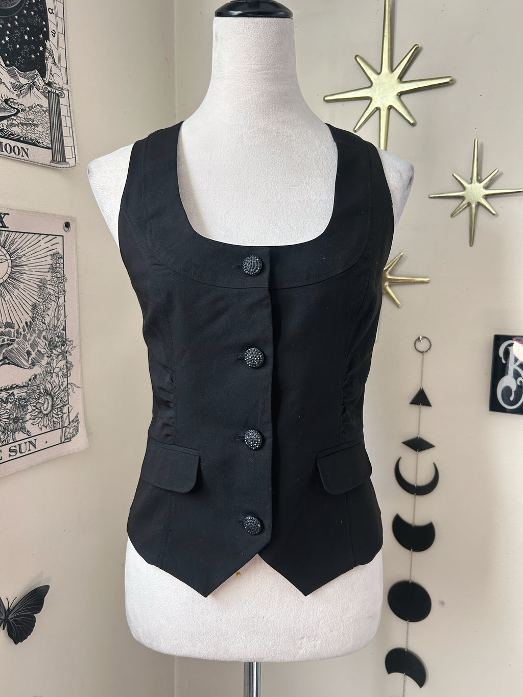 (S) 00's Round Neck Button Vest
