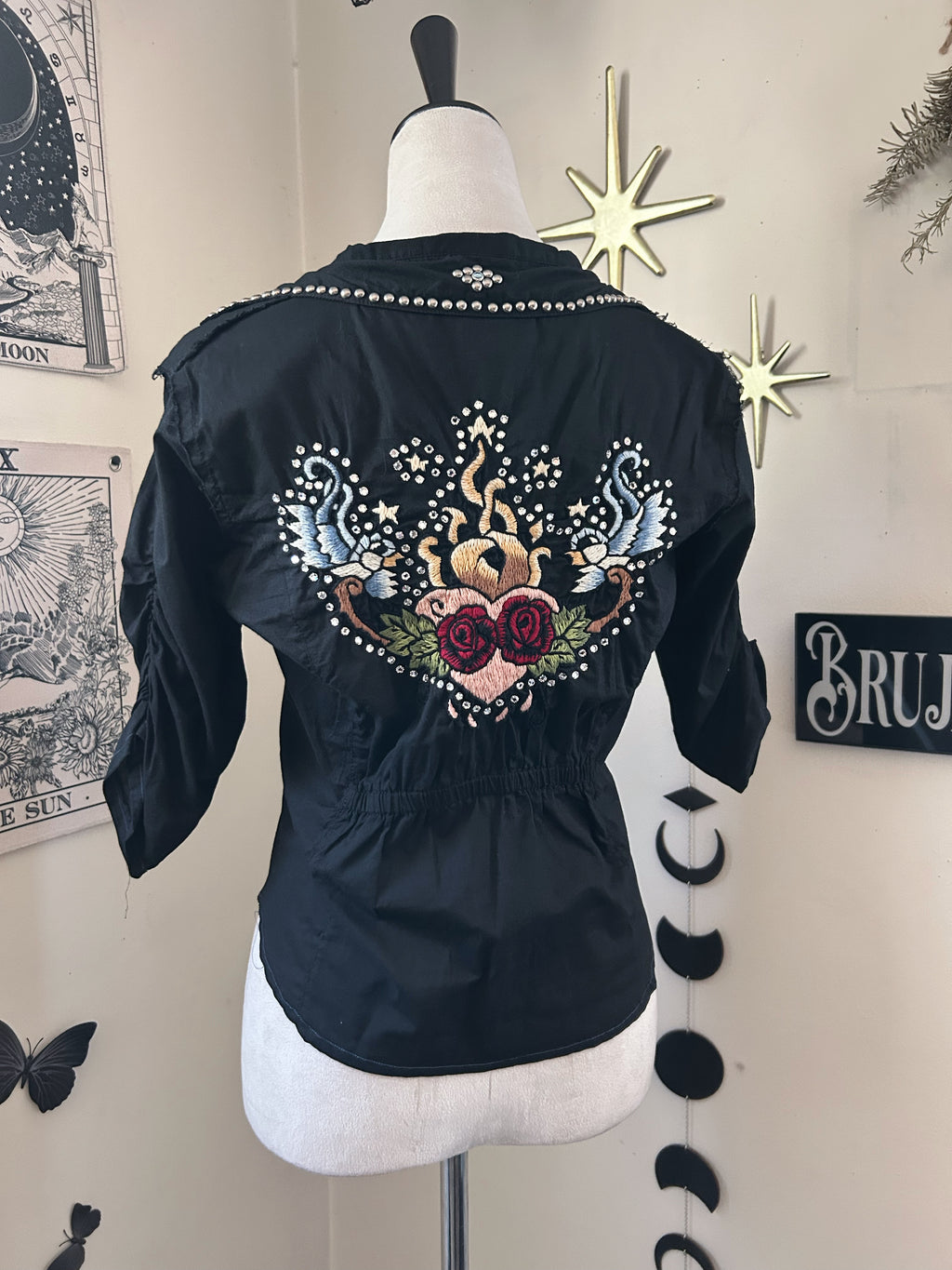(M) Vintage 00's Western Style Embroidered Blouse