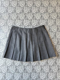 (M/L) Y2K Gray Pleated Mini Skirt