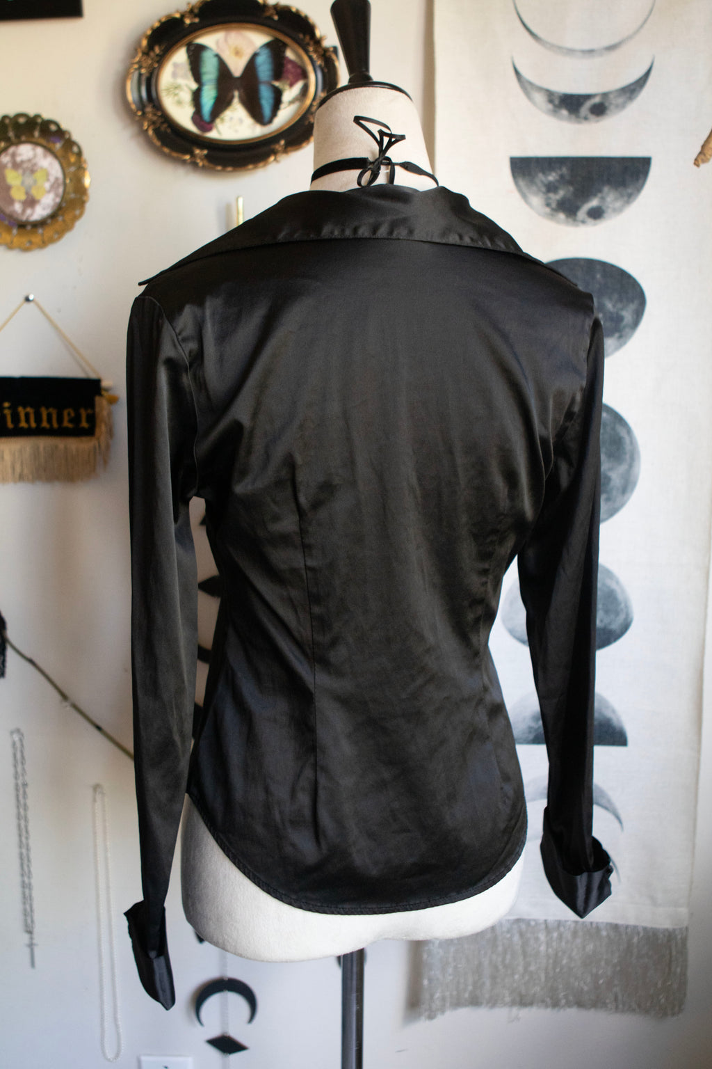 Vintage 00's Satin Long Sleeve Buttoned Blouse